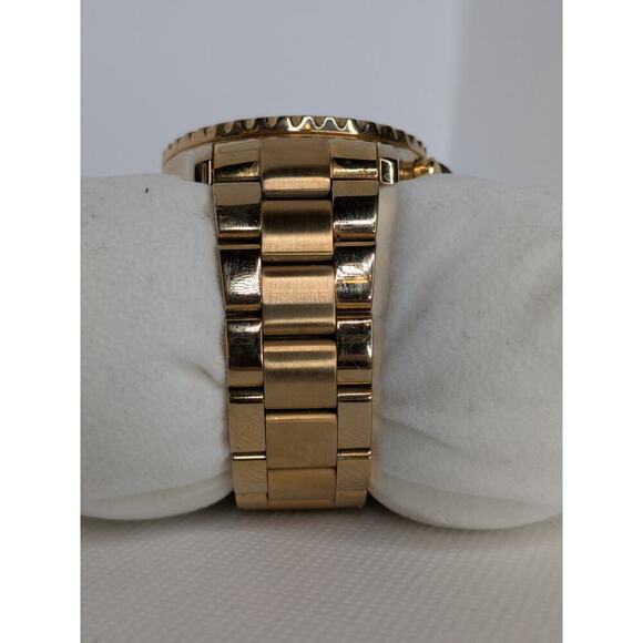 Michael Kors Runway Silver Dial Silver Steel Strap Watch for Women - MK5428 - Picture 4 of 6